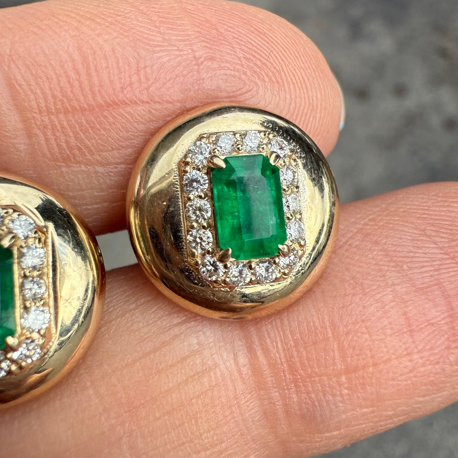 Emerald and diamond cluster earrings in 14K yellow gold, push back design by Santayana Jewelers Miami