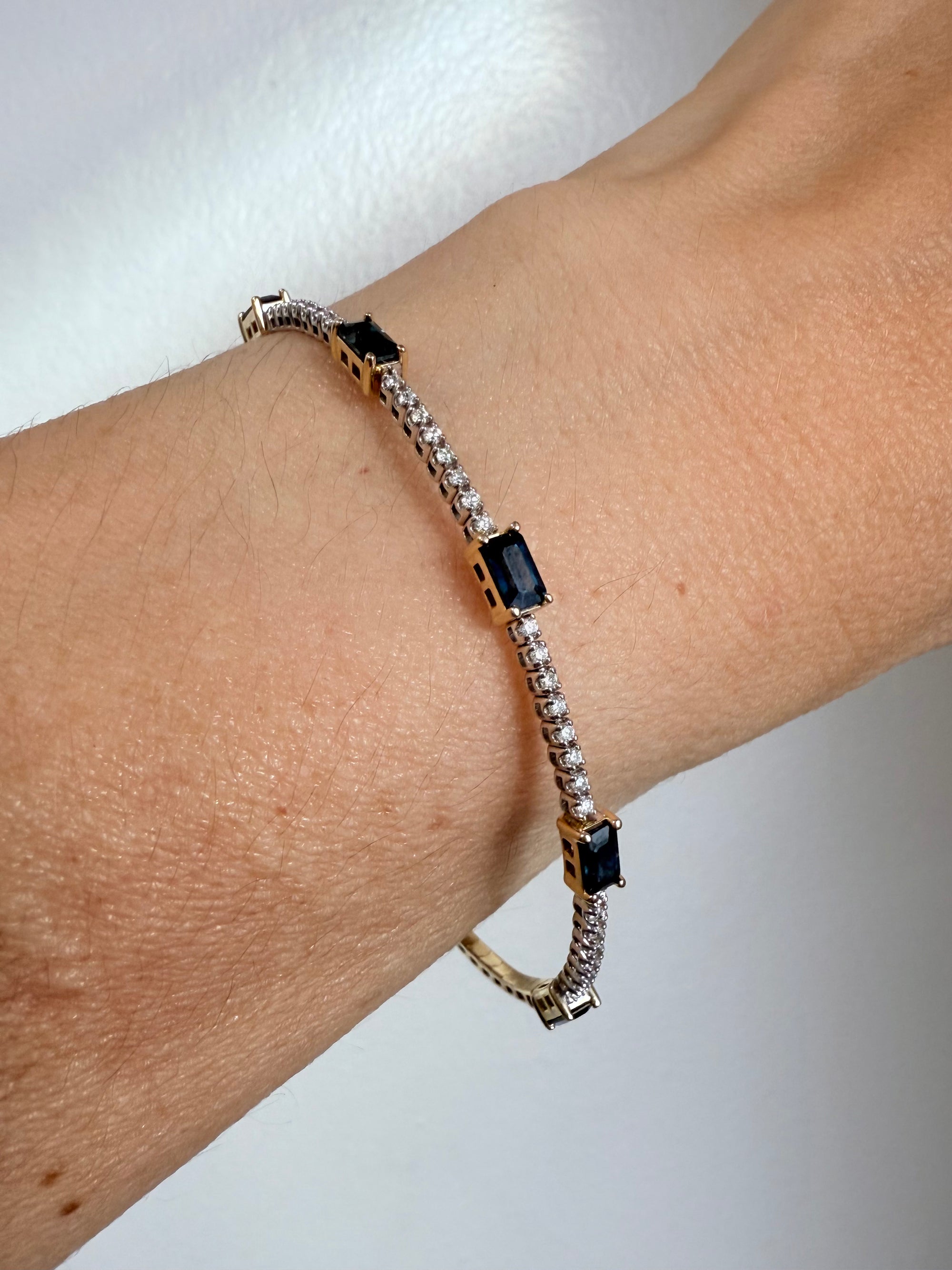 Yellow Gold Sapphire Bangle