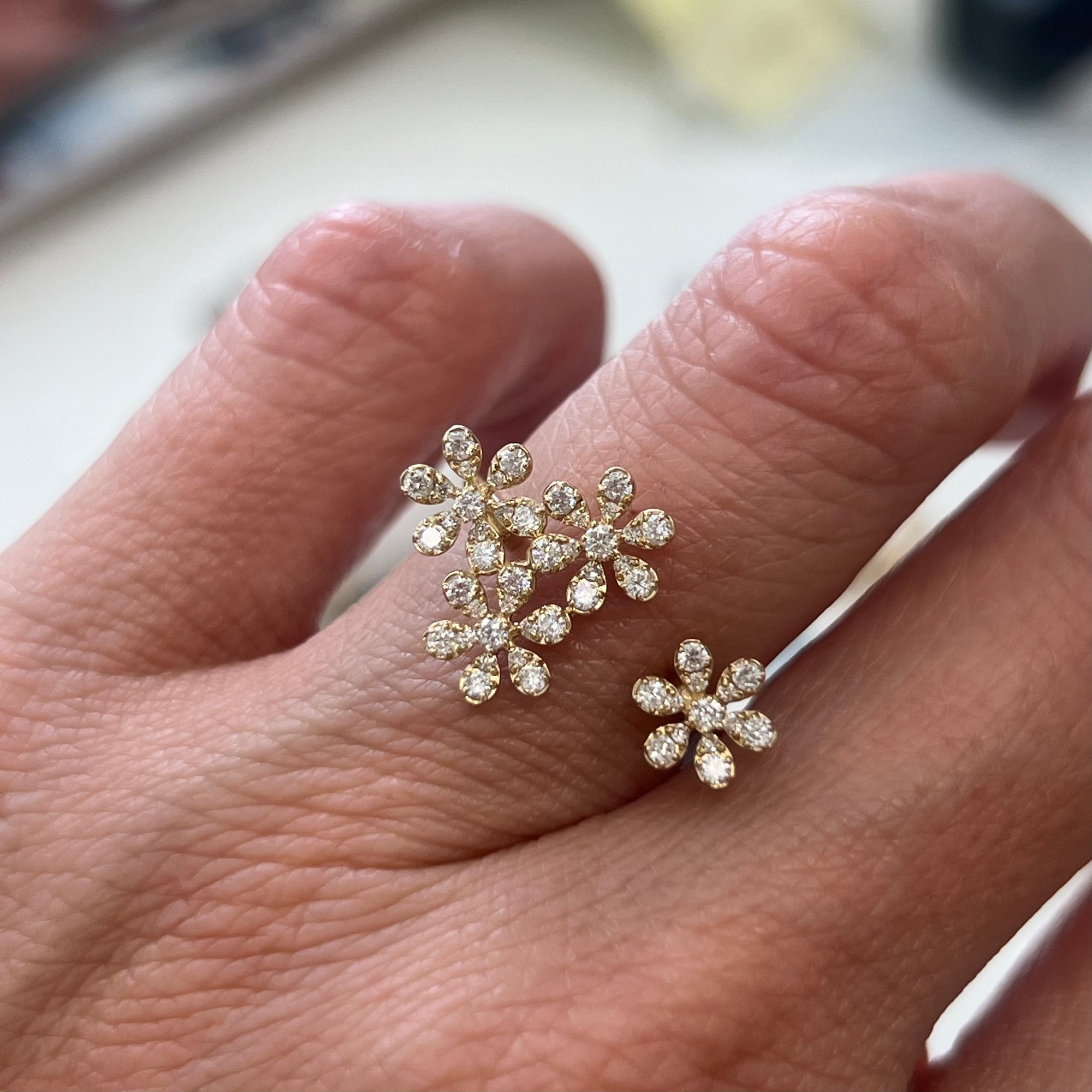 Yellow Gold Flowers Ring