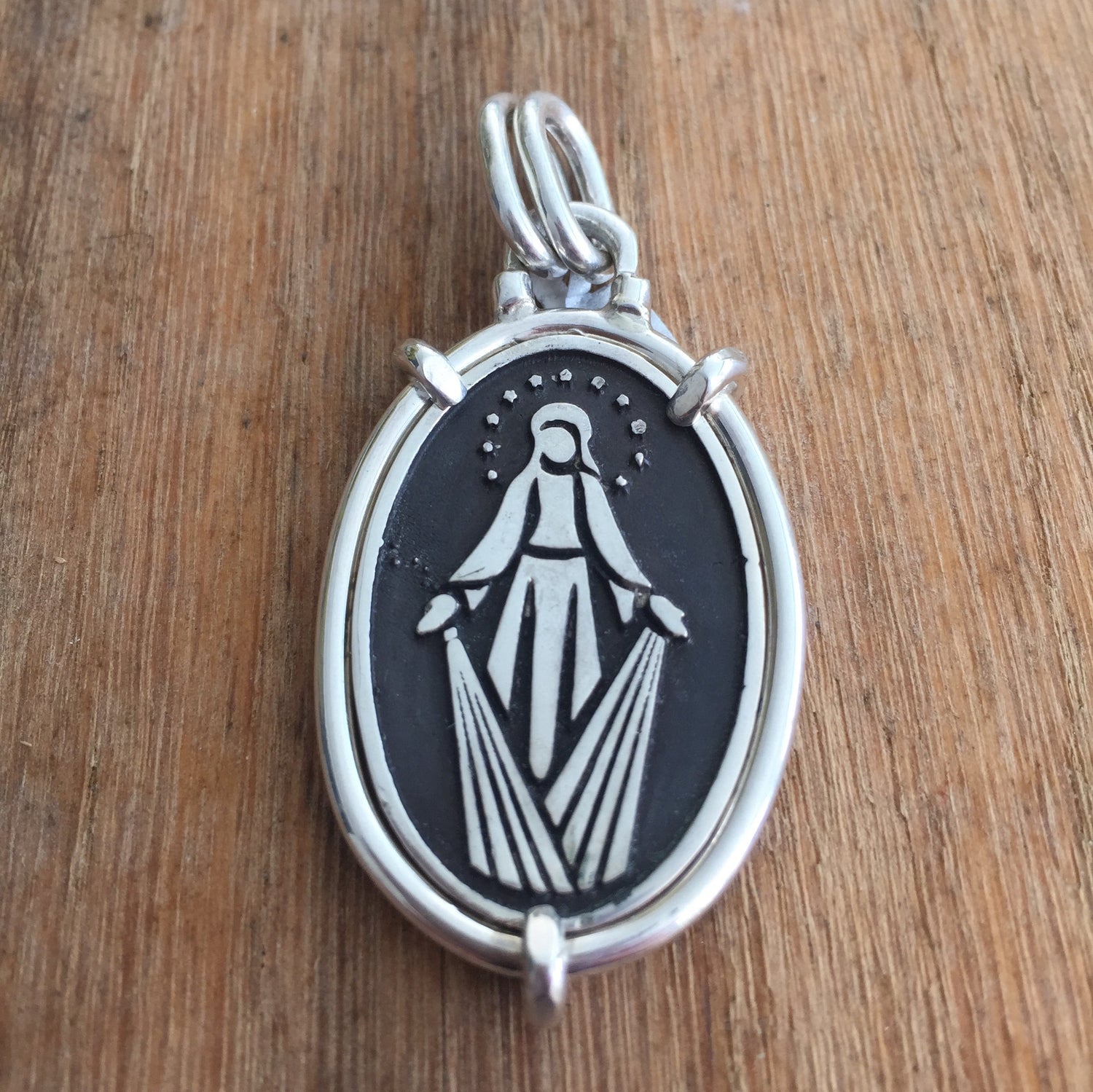 Oval Miraculous Virgen Medal Pendant