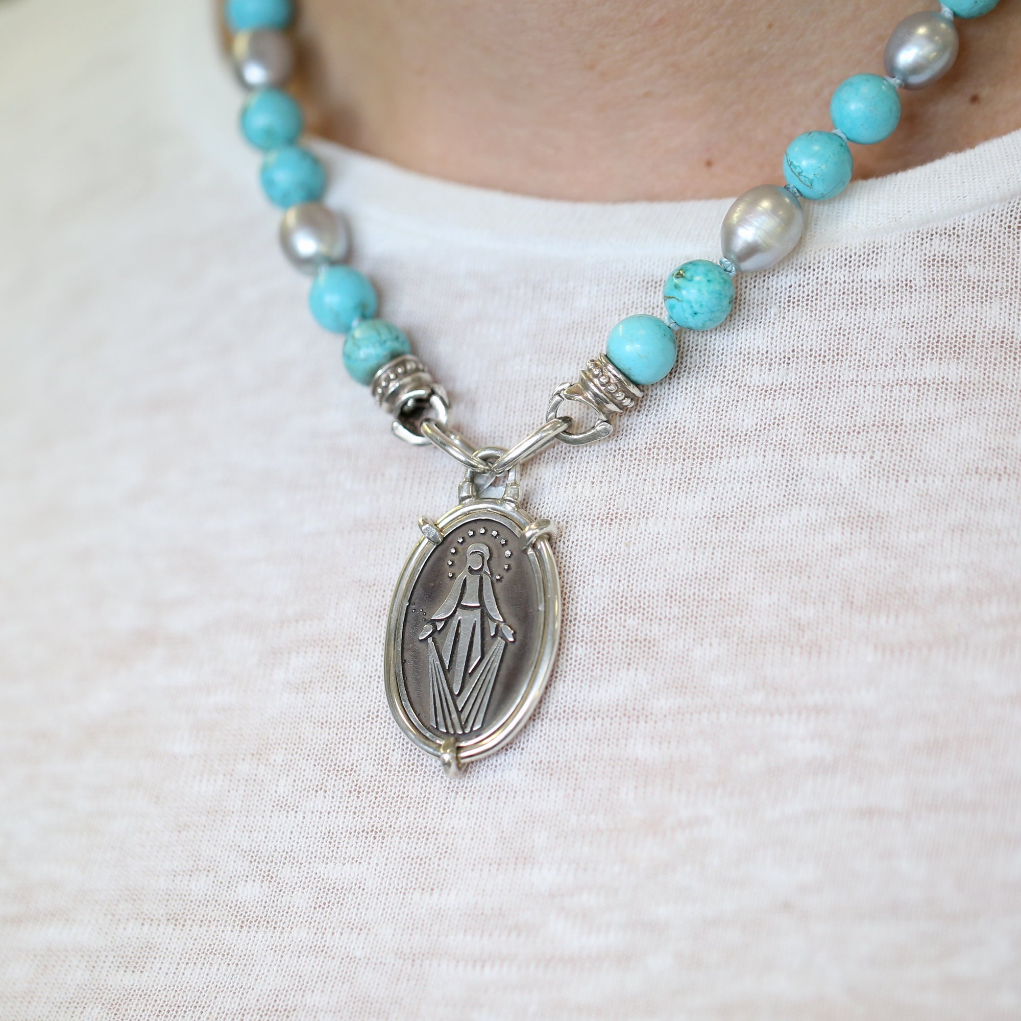 Oval Miraculous Virgen Medal Pendant