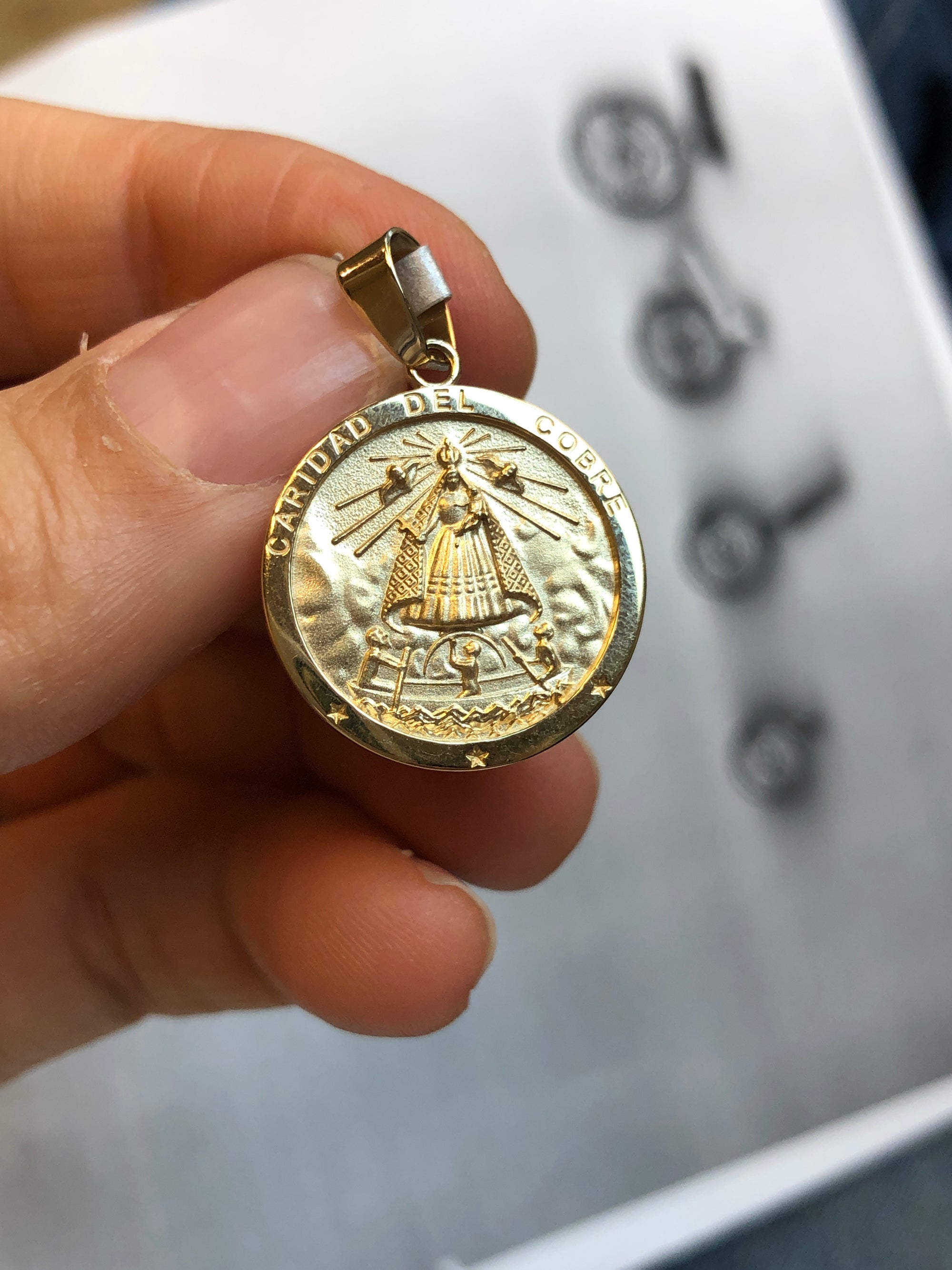 Two Tone Caridad de Cobre Medal