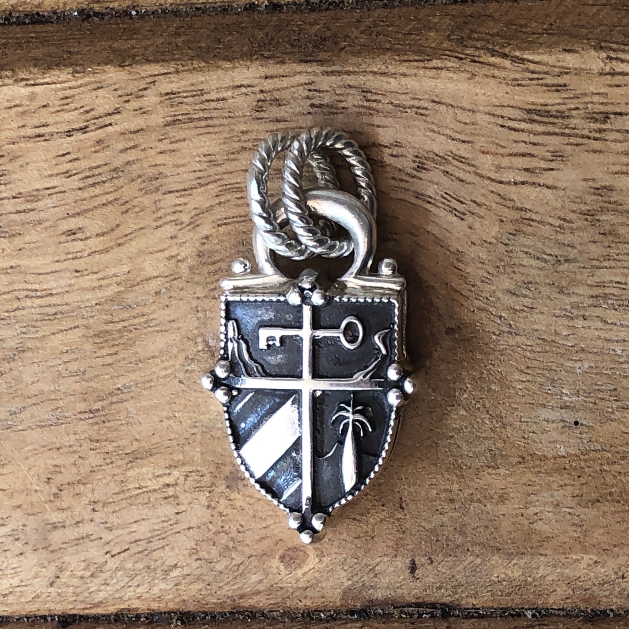 Renaissance Cuban Crest Pendant Smallest